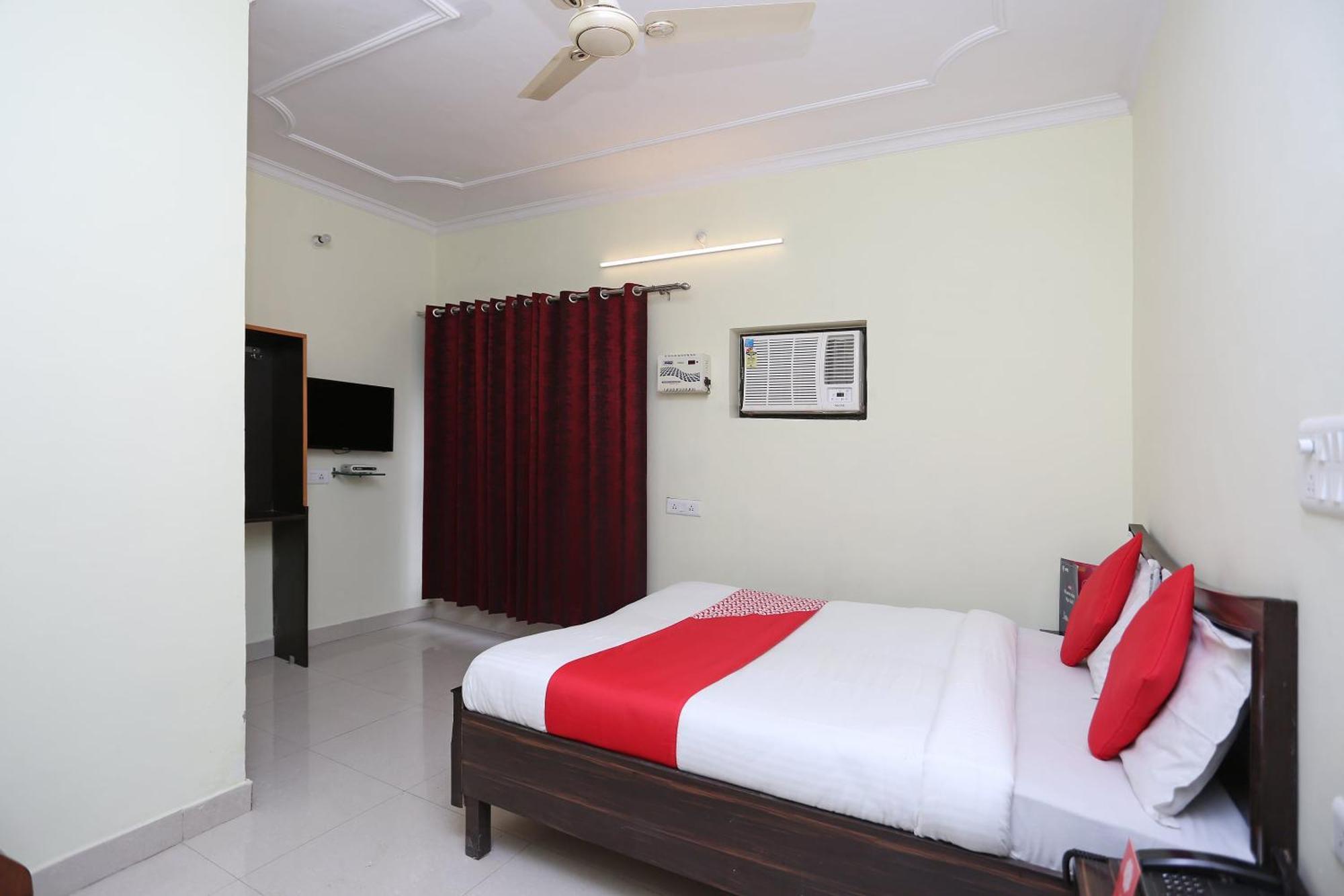 Hotel O Lime Wood Dehradun Exterior photo