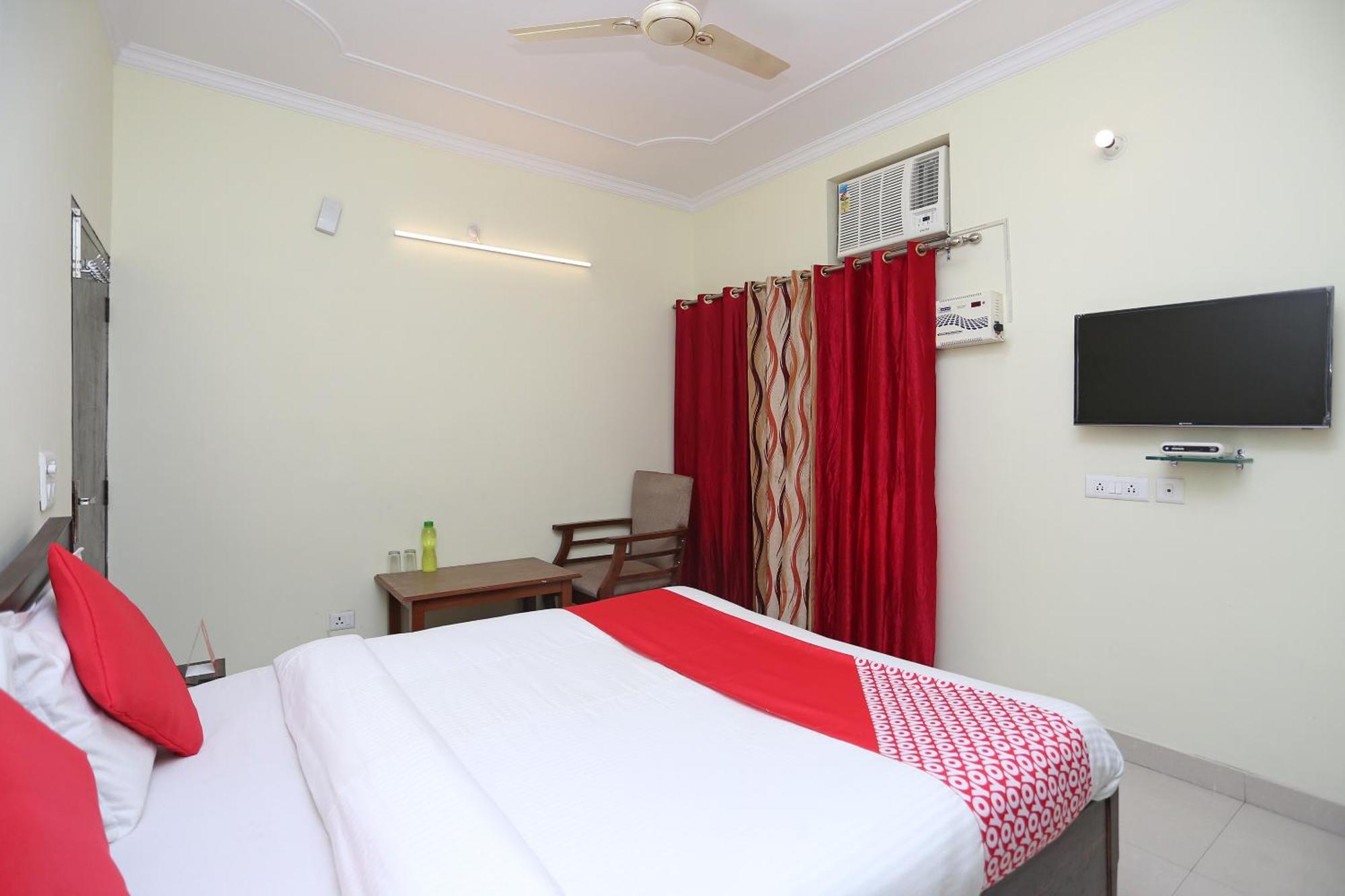 Hotel O Lime Wood Dehradun Exterior photo
